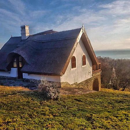 Villa Korozsa Vendeghaz ティハニ エクステリア 写真